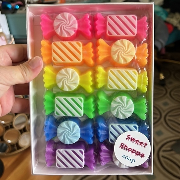 SWEET Shoppe (hand made) neon candy soap glycerin NIB - Picture 2 of 4